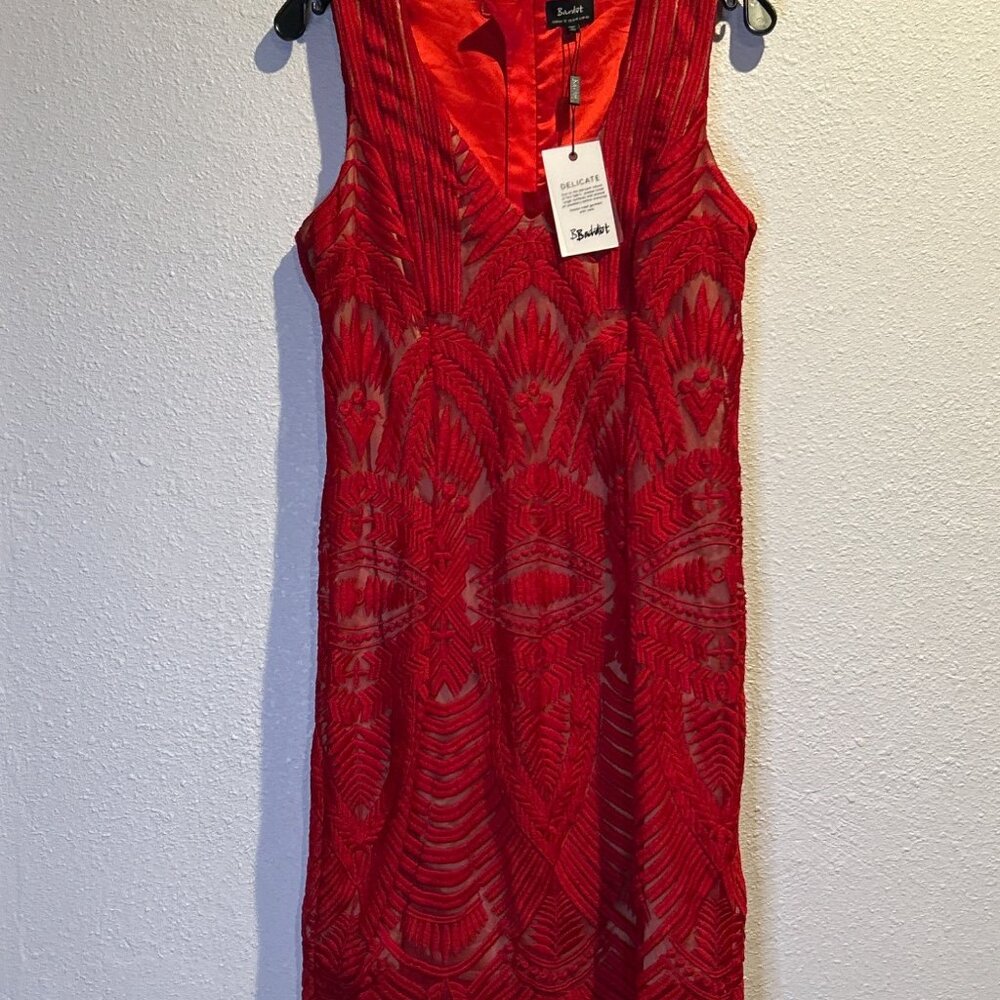 Bardot (US SIZE 8) Lipstick Red Leaf Embroidered Sheath Dress, NWT!